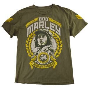 Catch A Fire | Bob Marley, Green Army, Freedom Fighter T-shirt | Size Small